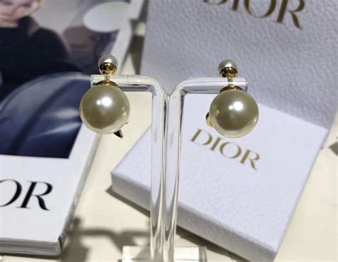 dior earrings nz|christian Dior double pearl earrings.